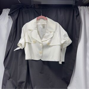 Vertigo Paris Elegant White Cream Crop Jacket Lined 2 Button Closure Bow Sleeves